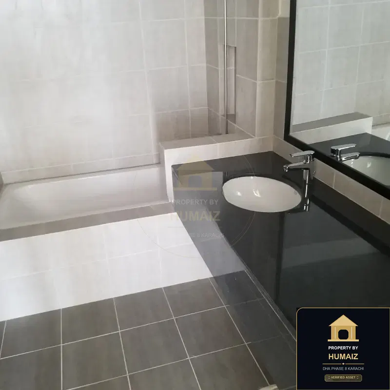 2-Bedroom Luxury Apartment (4 Bath, Suite 3) at Reef Towers For Sale in DHA Phase 8 Karachi — Photograph 4