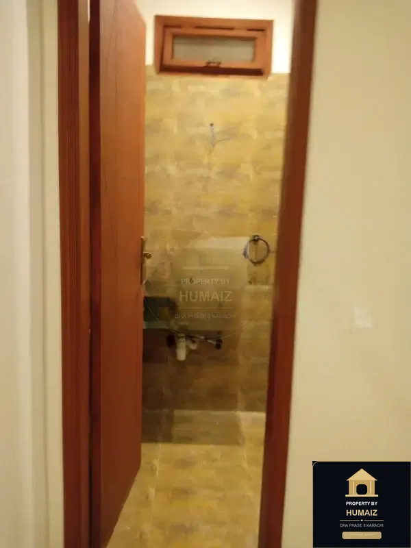 2-Bedroom Upper/Lower Portion (Basement, 2 Bath, Unit 9) in DHA Phase 8 For Rent in DHA Phase 8 Karachi — Photograph 8