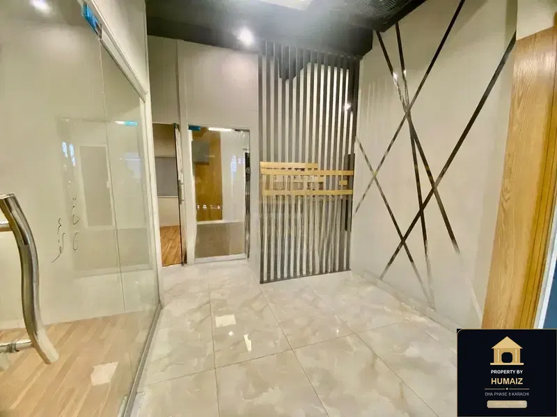 100 Sq. Yd. Corporate Office Space (Boulevard Facing, 1 Bath, Unit 1) on Zulfiqar Commercial For Rent in DHA Phase 8 Karachi — Photograph 12