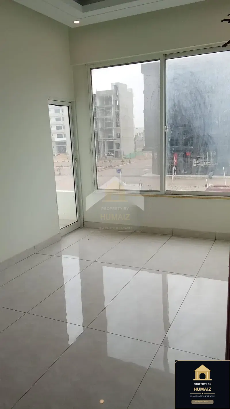 3-Bedroom Luxury Apartment (Brand New, 3 Bath, Suite 12) in DHA Phase 8 For Sale in DHA Phase 8 Karachi — Photograph 8