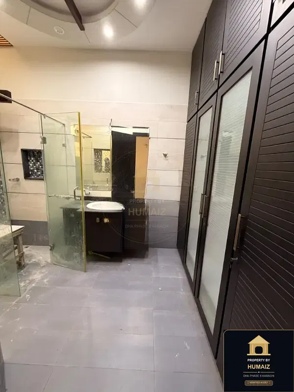 500 Sq. Yd. 5-Bedroom Luxury Villa (Basement, 6 Bath, Residence 14) in DHA Phase 8 For Rent in DHA Phase 8 Karachi — Photograph 16