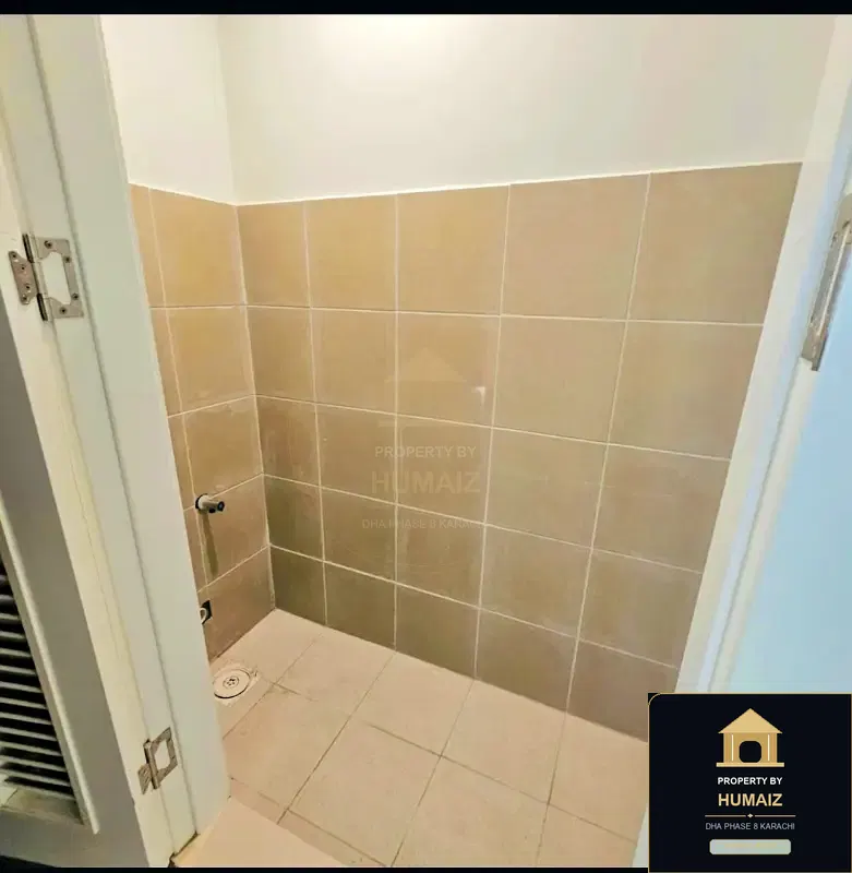 3-Bedroom Luxury Apartment (Sea Facing, 4 Bath, Suite 1) at Reef Towers For Rent in DHA Phase 8 Karachi — Photograph 12