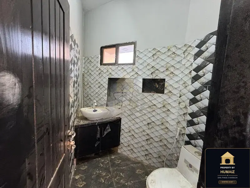 3-Bedroom Upper/Lower Portion (Brand New, 3 Bath, Unit 43) in DHA Phase 8 For Rent in DHA Phase 8 Karachi — Photograph 9