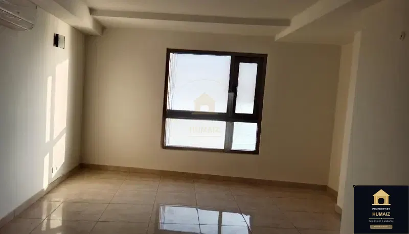 3-Bedroom Luxury Apartment (Sea Facing, 5 Bath, Suite 22) at Pearl Towers For Sale in DHA Phase 8 Karachi — Photograph 4