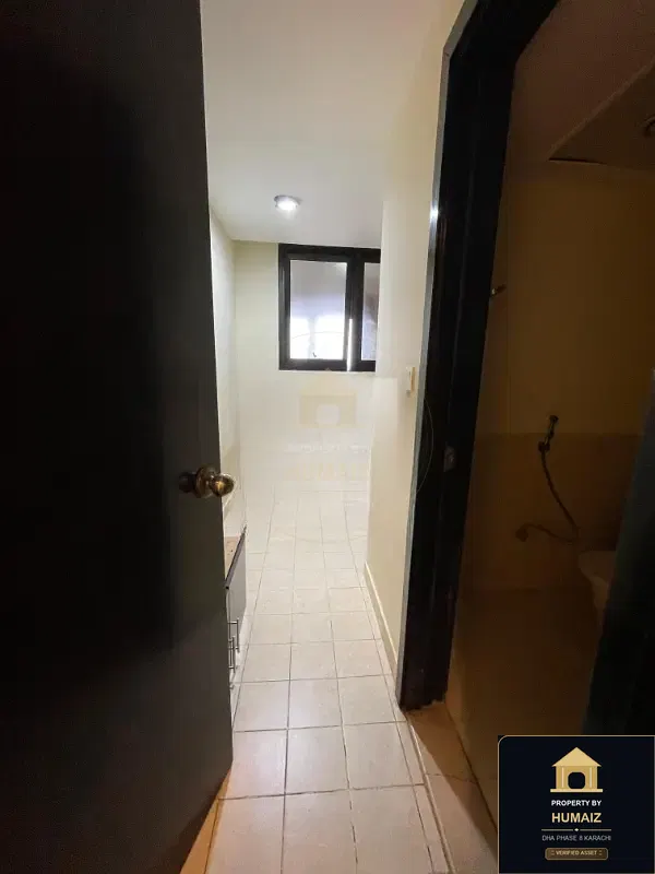 3-Bedroom Luxury Apartment (Sea Facing, 5 Bath, Suite 15) at Coral Towers For Sale in DHA Phase 8 Karachi — Photograph 17