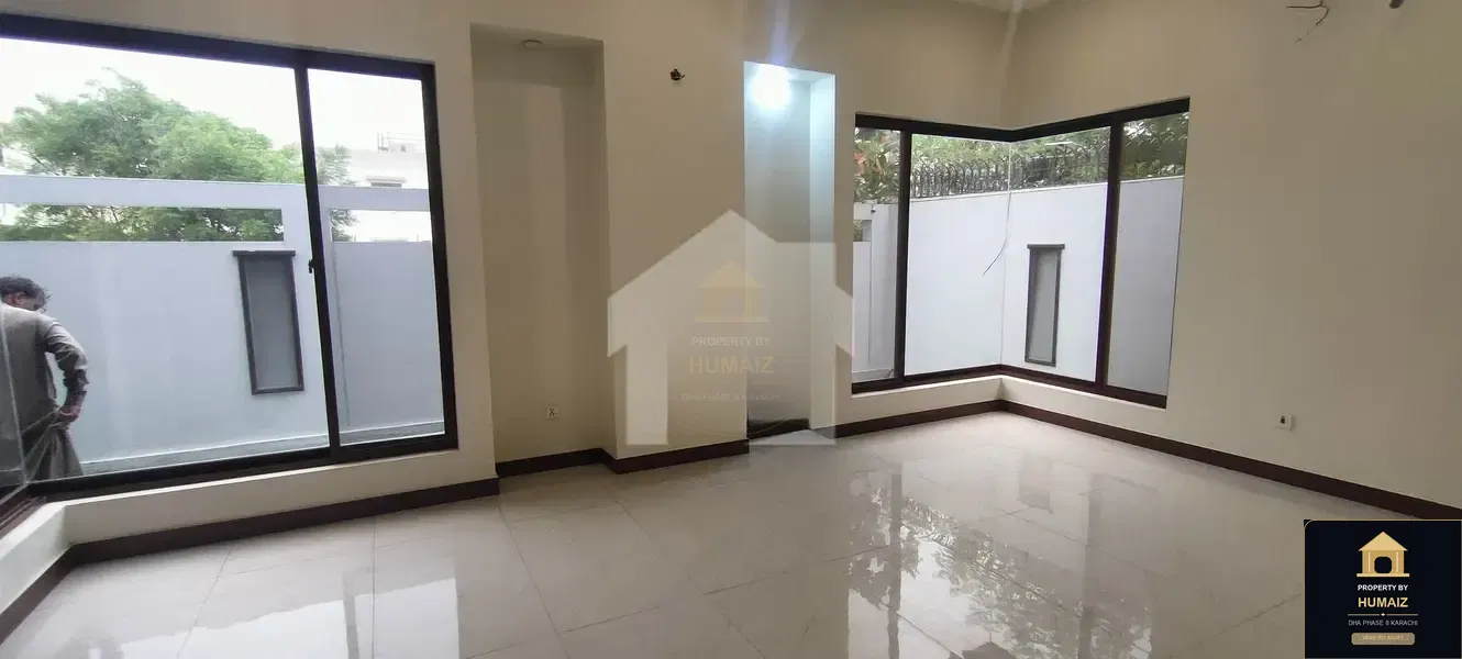 3-Bedroom Upper/Lower Portion (Brand New, 3 Bath, Unit 3) on Zulfiqar Commercial For Rent in DHA Phase 8 Karachi — Photograph 9