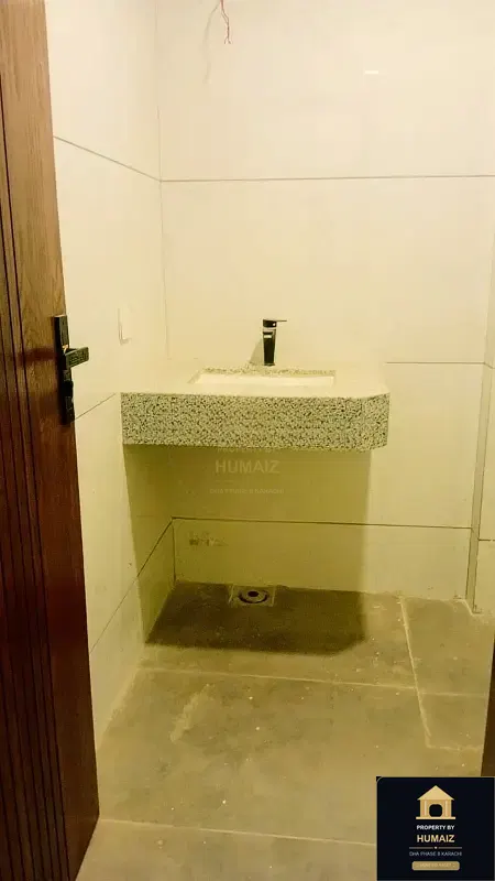 3-Bedroom Luxury Apartment (Brand New, 3 Bath, Suite 22) on Al-Murtaza Commercial For Rent in DHA Phase 8 Karachi — Photograph 4