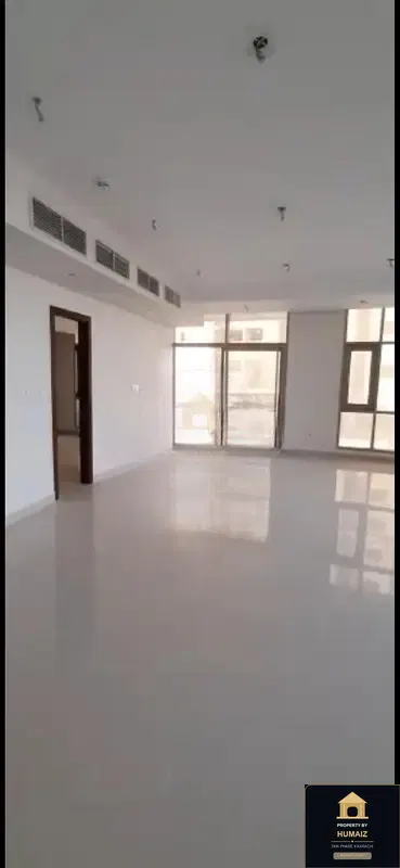 3-Bedroom Luxury Apartment (Private Pool, 4 Bath, Suite 5) at Reef Towers For Rent in DHA Phase 8 Karachi — Photograph 8