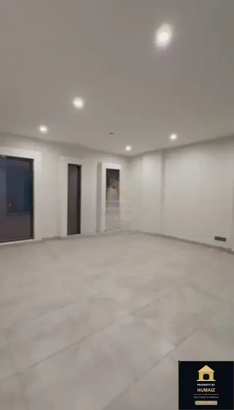 100 Sq. Yd. Commercial Retail Shop (Basement, 1 Bath, Unit 4) on Zulfiqar Commercial For Rent in DHA Phase 8 Karachi — Photograph 27