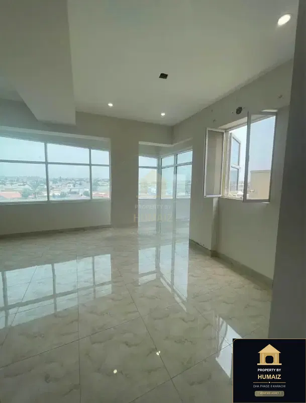 114 Sq. Yd. Corporate Office Space in DHA Phase 8 For Rent in DHA Phase 8 Karachi — Photograph 4