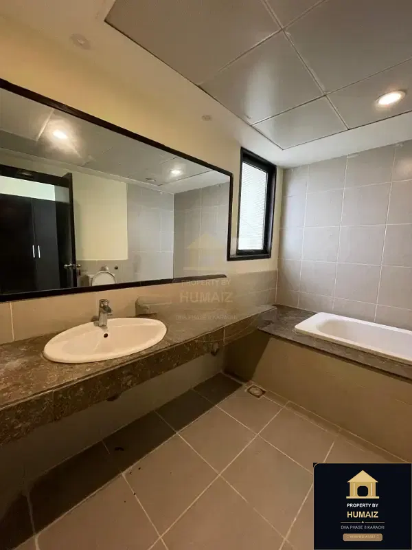 3-Bedroom Luxury Apartment (Sea Facing, 5 Bath, Suite 9) at Coral Towers For Sale in DHA Phase 8 Karachi — Photograph 20