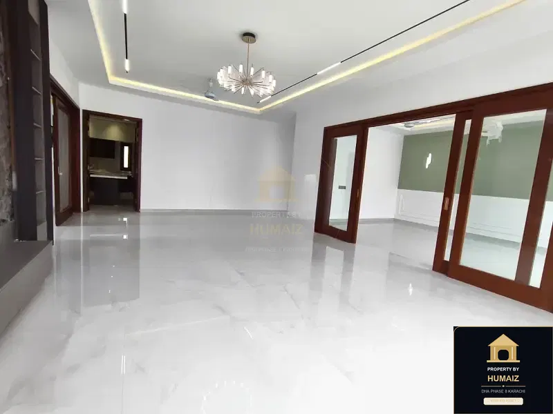 500 Sq. Yd. 7-Bedroom Luxury Villa in Khayaban-e-Bahria For Sale in DHA Phase 8 Karachi — Photograph 18