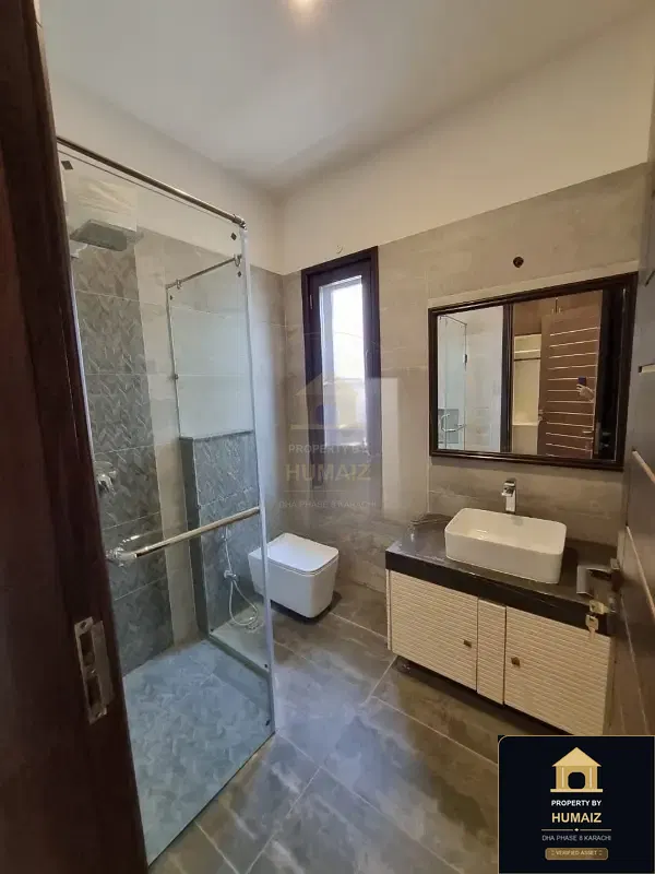 500 Sq. Yd. 4-Bedroom Luxury Villa (Basement, 5 Bath, Residence 5) in DHA Phase 8 For Rent in DHA Phase 8 Karachi — Photograph 6