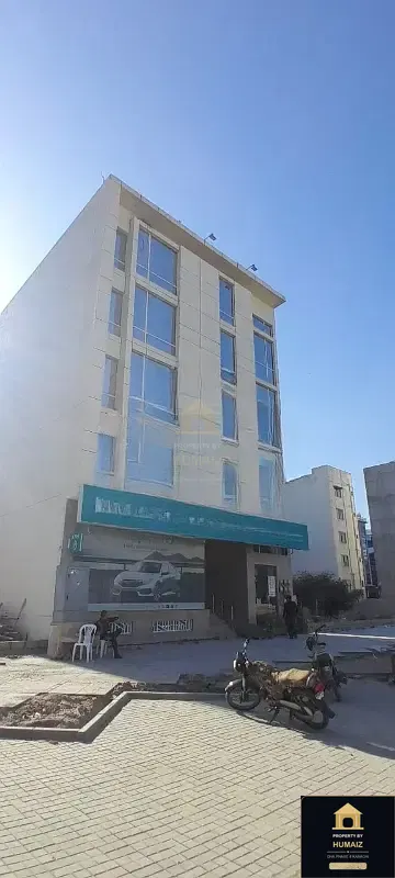 222 Sq. Yd. Corporate Office Space (Brand New, Unit 1) on Zulfiqar Commercial For Rent in DHA Phase 8 Karachi — Photograph 3