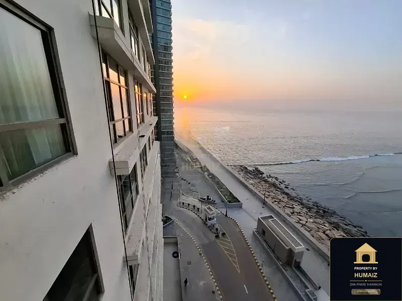 4-Bed Luxury Penthouse (Sea Facing, 5 Bath, Suite 1) at Pearl Towers For Rent in DHA Phase 8 Karachi — Photograph 32