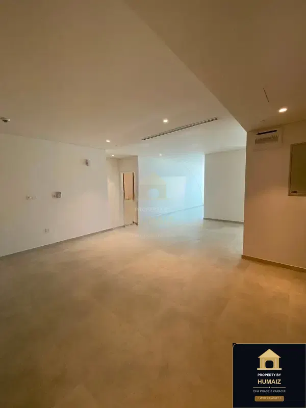 4-Bedroom Luxury Apartment (Sea Facing, 6 Bath, Suite 2) at The Views For Rent in DHA Phase 8 Karachi — Photograph 5