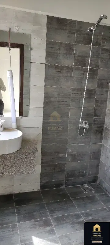 3-Bedroom Luxury Apartment (3 Bath, Suite 11) on Al-Murtaza Commercial For Sale in DHA Phase 8 Karachi — Photograph 14