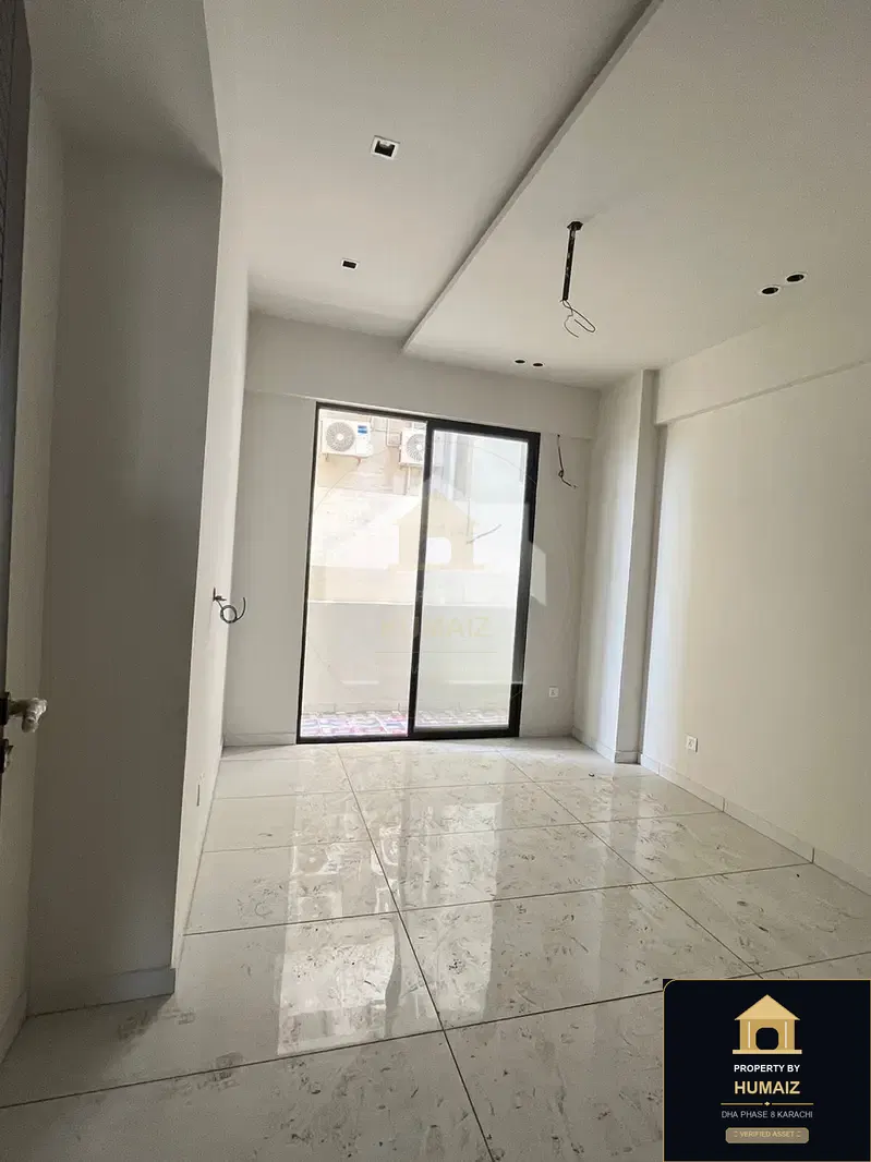 3-Bedroom Luxury Apartment (Boulevard Facing, 4 Bath, Suite 5) in DHA Phase 8 For Sale in DHA Phase 8 Karachi — Photograph 6