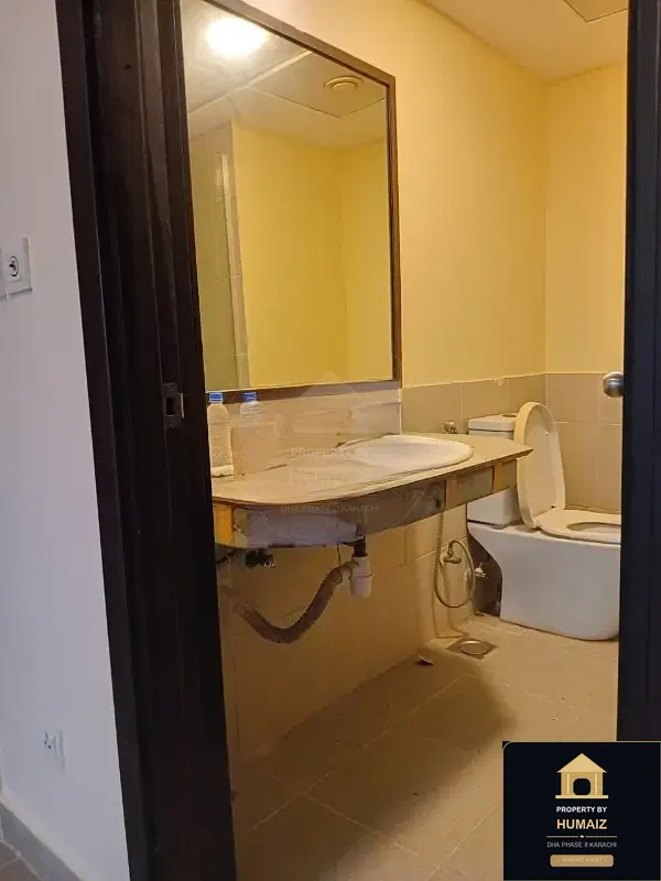 3-Bedroom Luxury Apartment (Sea Facing, 5 Bath, Suite 1) at Coral Towers For Sale in DHA Phase 8 Karachi — Photograph 4