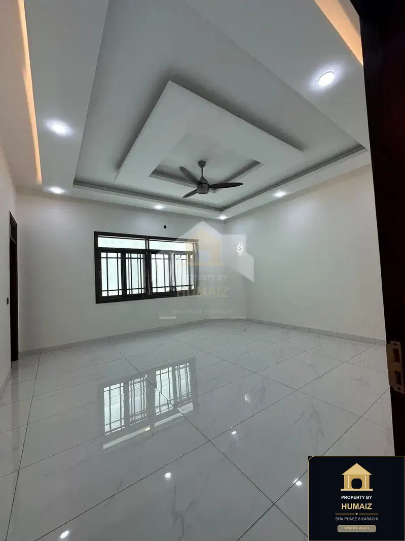 666 Sq. Yd. 6-Bedroom Luxury Villa (Basement, 7 Bath, Residence 10) in DHA Phase 8 For Sale in DHA Phase 8 Karachi — Photograph 24