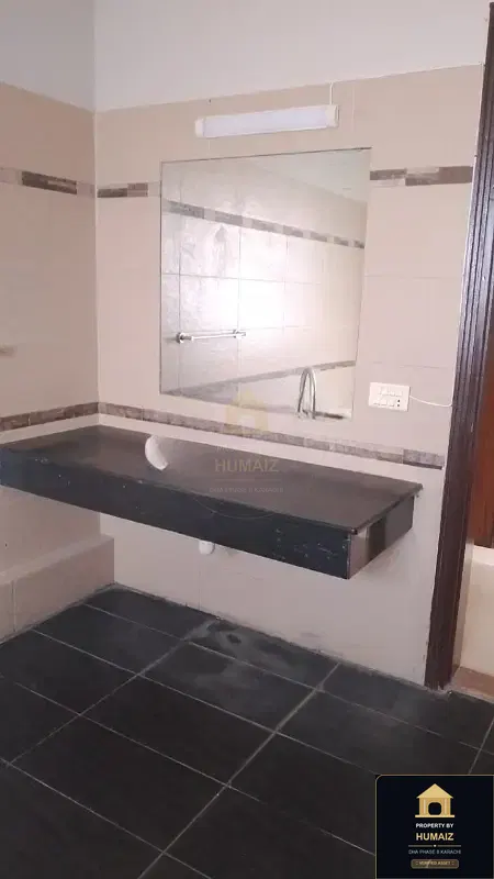 4-Bedroom Upper/Lower Portion (4 Bath, Unit 1) in DHA Phase 8 For Rent in DHA Phase 8 Karachi — Photograph 19