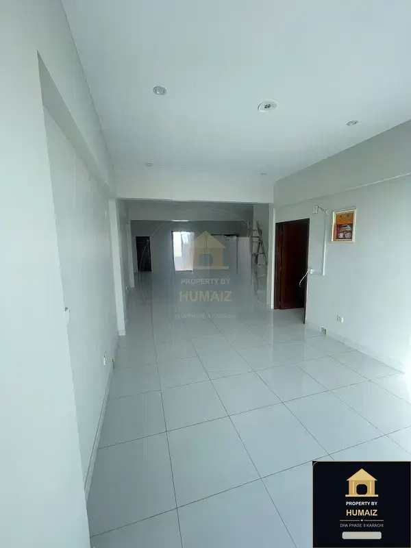 100 Sq. Yd. Corporate Office Space (1 Bath, Unit 6) in DHA Phase 8 For Rent in DHA Phase 8 Karachi — Photograph 3