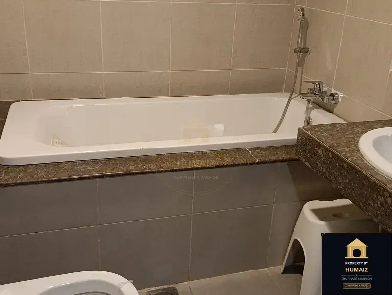 2-Bedroom Luxury Apartment (Sea Facing, 2 Bath, Suite 42) at Coral Towers For Sale in DHA Phase 8 Karachi — Photograph 15