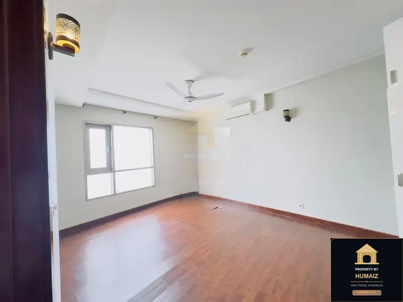 3-Bedroom Luxury Apartment (Sea Facing, 5 Bath, Suite 3) at Pearl Towers For Rent in DHA Phase 8 Karachi — Photograph 32
