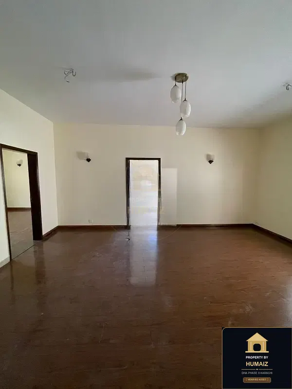 600 Sq. Yd. 5-Bedroom Luxury Villa in DHA Phase 8 For Rent in DHA Phase 8 Karachi — Photograph 2