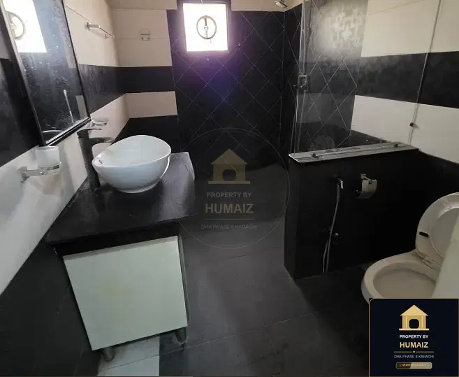 3-Bedroom Upper/Lower Portion (Brand New, 4 Bath, Unit 28) in DHA Phase 8 For Rent in DHA Phase 8 Karachi — Photograph 5