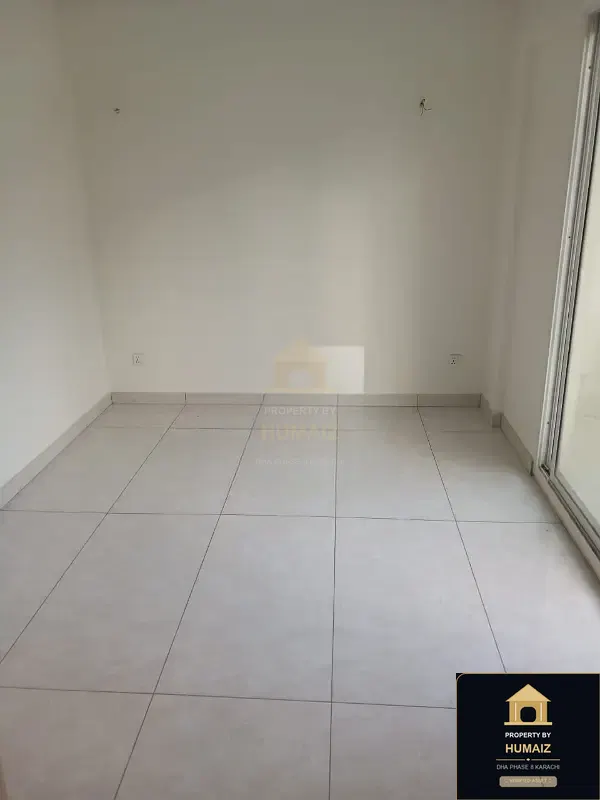 3-Bedroom Luxury Apartment (Corner, 4 Bath, Suite 35) on Al-Murtaza Commercial For Sale in DHA Phase 8 Karachi — Photograph 15