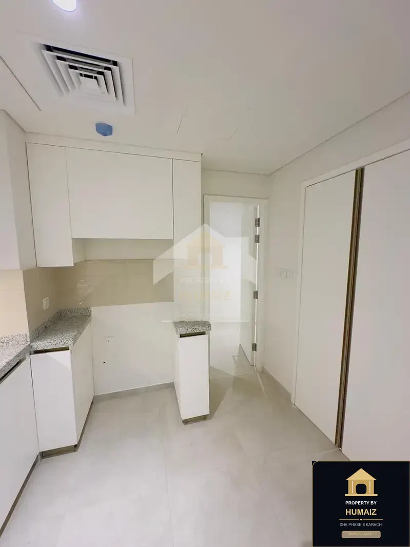 3-Bedroom Luxury Apartment (Sea Facing, 5 Bath, Suite 14) at The Views For Sale in DHA Phase 8 Karachi — Photograph 18