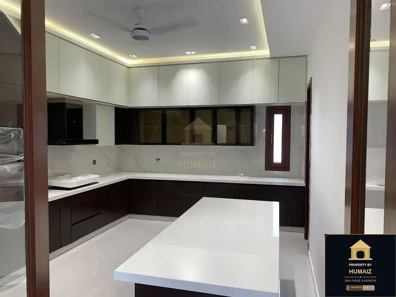 500 Sq. Yd. 6-Bedroom Luxury Villa (Basement, 6 Bath, Residence 14) in Zone A For Sale in DHA Phase 8 Karachi — Photograph 3