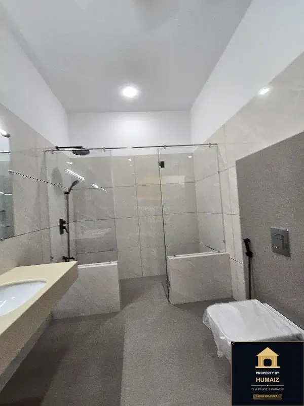 500 Sq. Yd. 5-Bedroom Luxury Villa (Brand New, 6 Bath, Residence 56) in DHA Phase 8 For Sale in DHA Phase 8 Karachi — Photograph 10