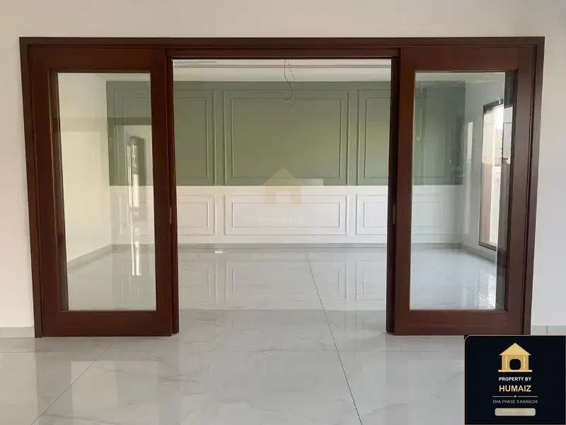 500 Sq. Yd. 6-Bedroom Luxury Villa (6 Bath, Residence 32) in DHA Phase 8 For Sale in DHA Phase 8 Karachi — Photograph 7