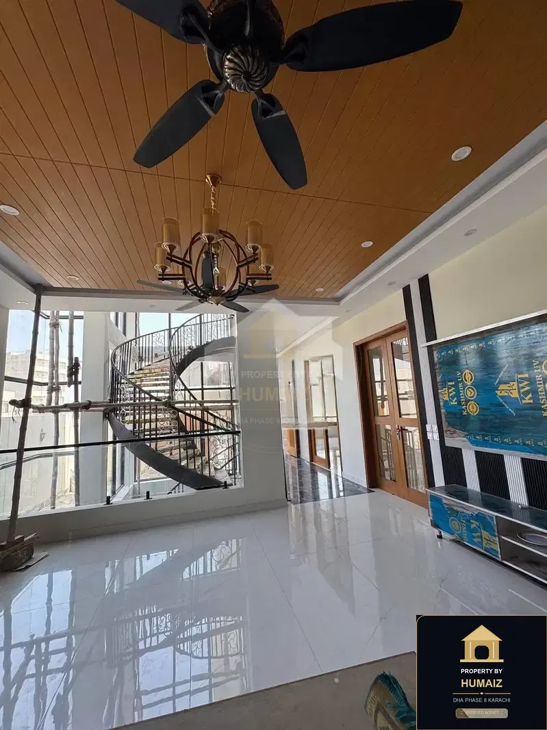 300 Sq. Yd. 5-Bedroom Luxury Villa (Basement, 6 Bath, Residence 12) in DHA Phase 8 For Sale in DHA Phase 8 Karachi — Photograph 11