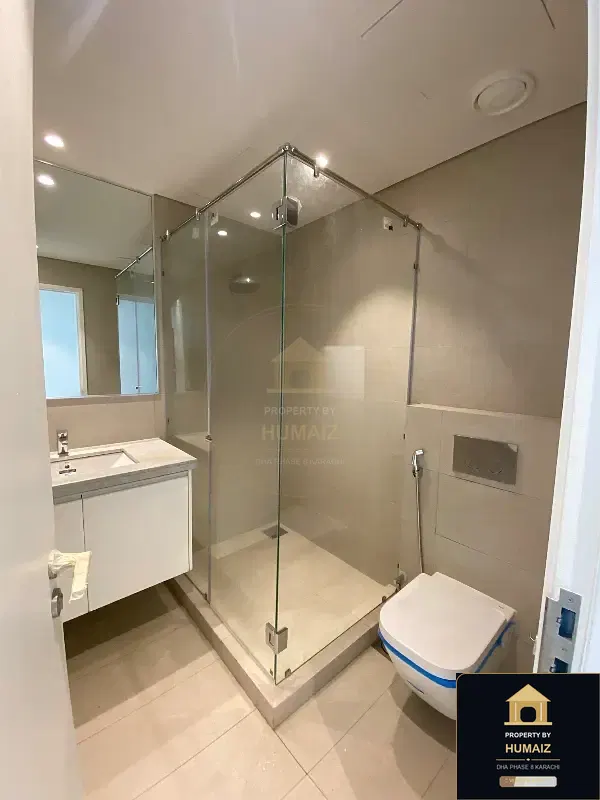 2-Bedroom Luxury Apartment (Sea Facing, 3 Bath, Suite 17) at The Views For Rent in DHA Phase 8 Karachi — Photograph 11