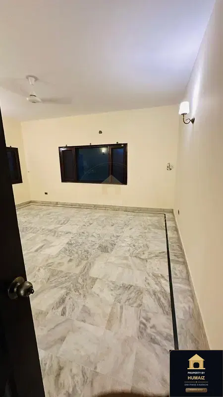 4-Bedroom Upper/Lower Portion (5 Bath, Unit 2) in DHA Phase 8 For Rent in DHA Phase 8 Karachi — Photograph 12