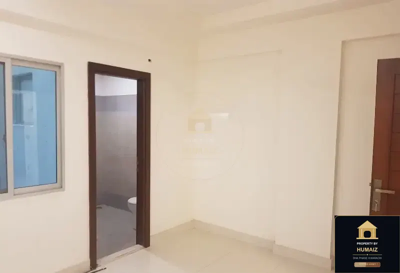 3-Bedroom Luxury Apartment (Basement, 3 Bath, Suite 19) on Al-Murtaza Commercial For Sale in DHA Phase 8 Karachi — Photograph 15