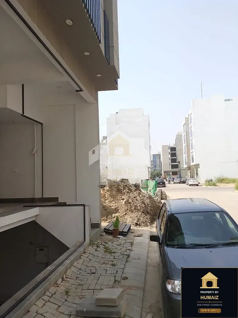 100 Sq. Yd. Commercial Building (Brand New, Unit 1) on Zulfiqar Commercial For Rent in DHA Phase 8 Karachi — Photograph 4