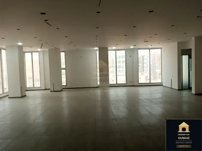 200 Sq. Yd. Commercial Building (Corner, 5 Bath, Unit 1) in DHA Phase 8 For Rent in DHA Phase 8 Karachi — Photograph 16