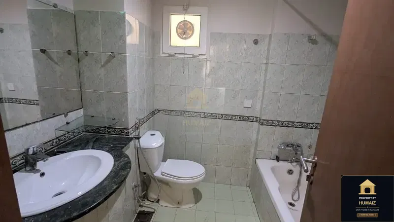 4-Bedroom Luxury Apartment (4 Bath, Suite 15) at Creek Vistas For Rent in DHA Phase 8 Karachi — Photograph 9
