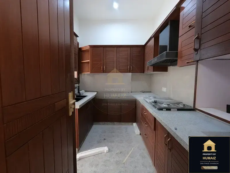 500 Sq. Yd. 6-Bedroom Luxury Villa (Corner, 6 Bath, Residence 133) in DHA Phase 8 For Sale in DHA Phase 8 Karachi — Photograph 7