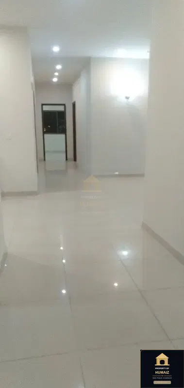 3-Bedroom Upper/Lower Portion (4 Bath, Unit 47) in DHA Phase 8 For Rent in DHA Phase 8 Karachi — Photograph 10