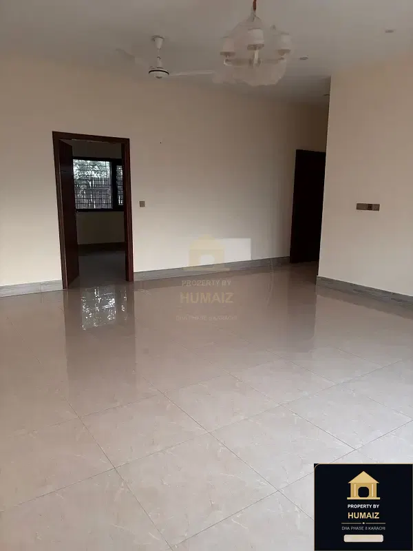 4-Bedroom Upper/Lower Portion (5 Bath, Unit 1) at Creek Vistas For Rent in DHA Phase 8 Karachi — Photograph 9