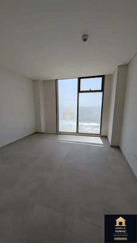 2-Bedroom Luxury Apartment (Sea Facing, 3 Bath, Suite 39) at The Views For Rent in DHA Phase 8 Karachi — Photograph 9