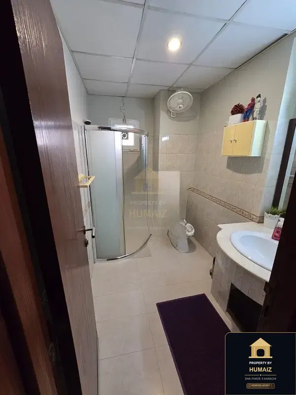 3-Bedroom Luxury Apartment (Park Facing, 4 Bath, Suite 2) at Creek Vistas For Rent in DHA Phase 8 Karachi — Photograph 7