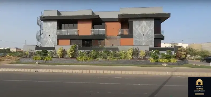 500 Sq. Yd. 5-Bedroom Luxury Villa (Corner, 6 Bath, Residence 85) in DHA Phase 8 For Sale in DHA Phase 8 Karachi — Photograph 3