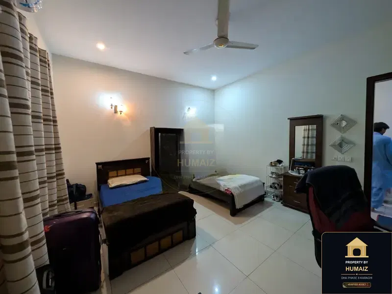 3-Bedroom Upper/Lower Portion (4 Bath, Unit 42) in DHA Phase 8 For Rent in DHA Phase 8 Karachi — Photograph 11