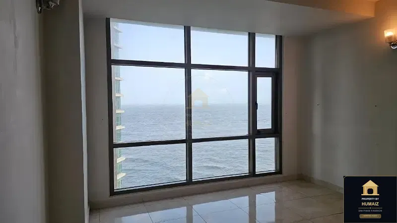 2-Bedroom Luxury Apartment (Sea Facing, 4 Bath, Suite 1) at Pearl Towers For Sale in DHA Phase 8 Karachi — Photograph 9
